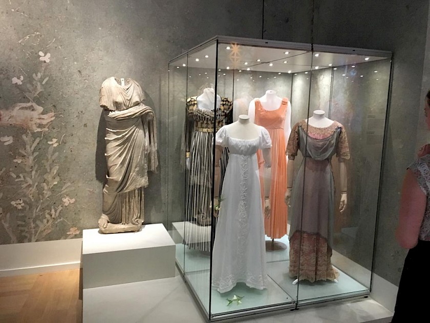 roman clothing near me